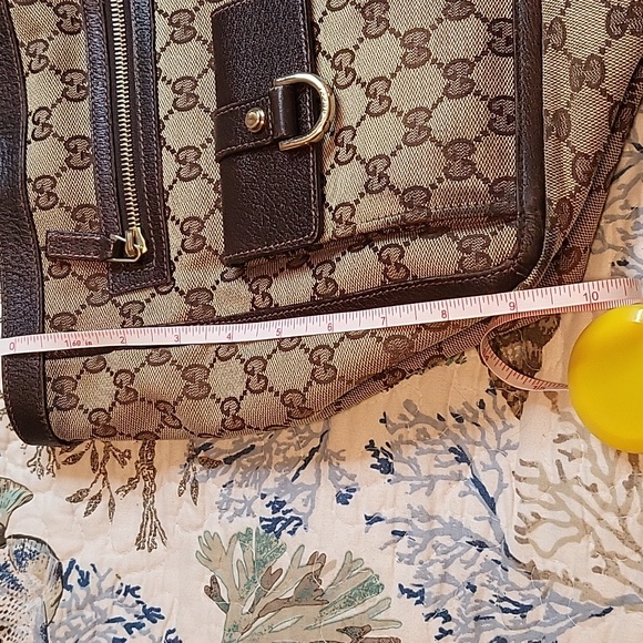 Gucci Medium Size Bag Authentic - Picture 13 of 17